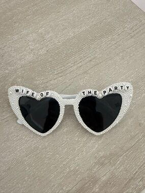 Wife of the Party White Heart Sunglasses